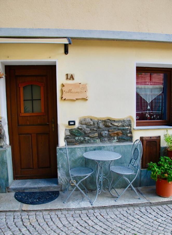 Maisonette Nus Luaran gambar