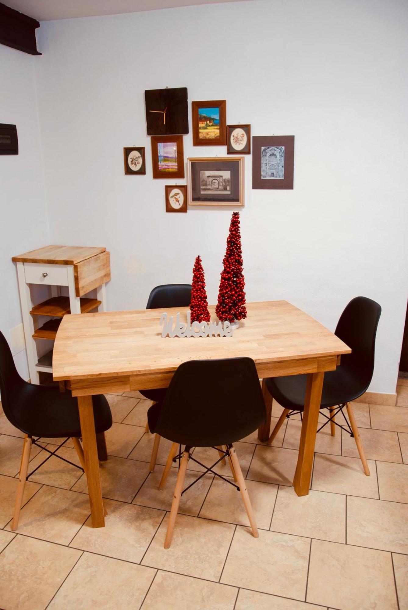 Maisonette Nus Luaran gambar
