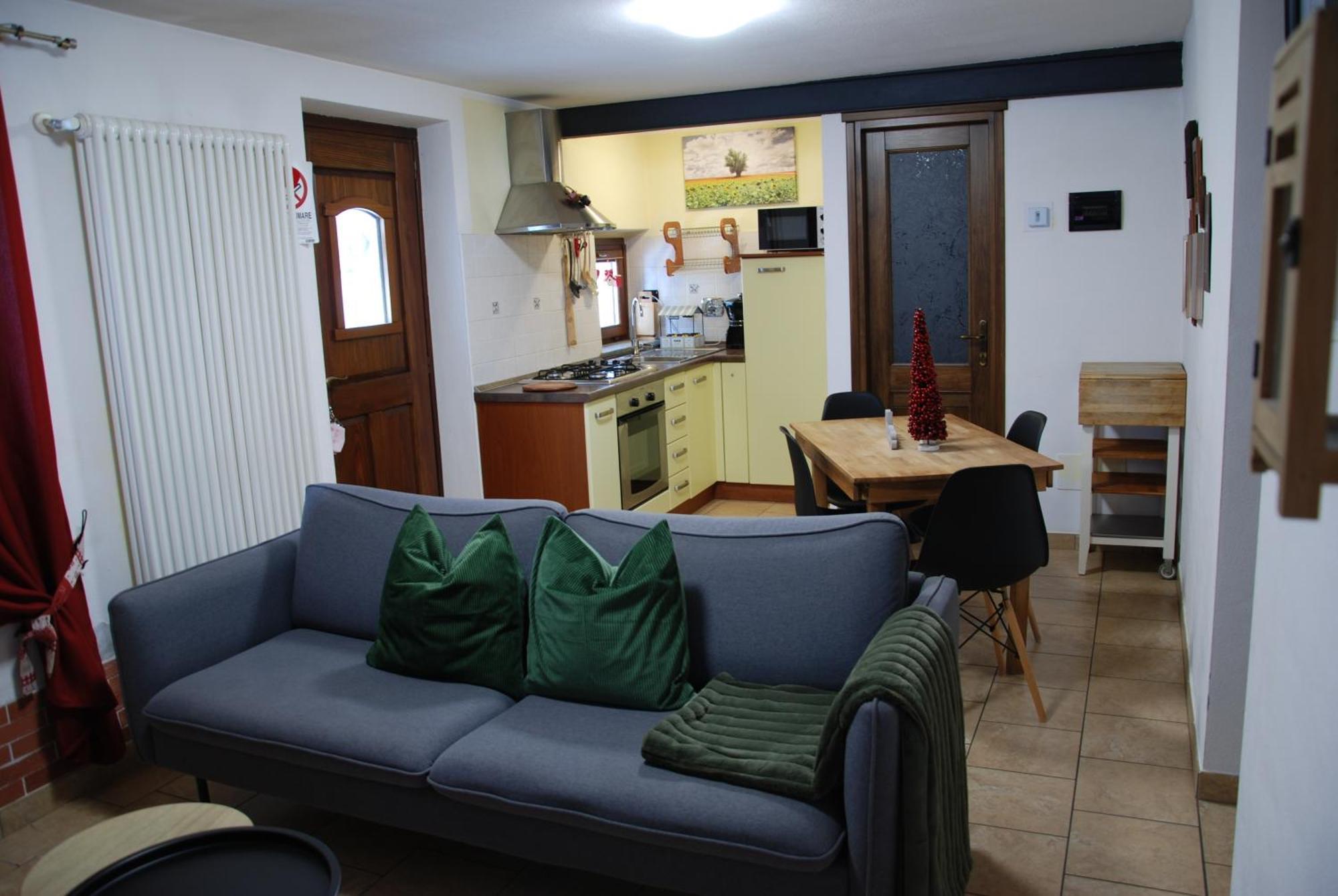 Maisonette Nus Luaran gambar